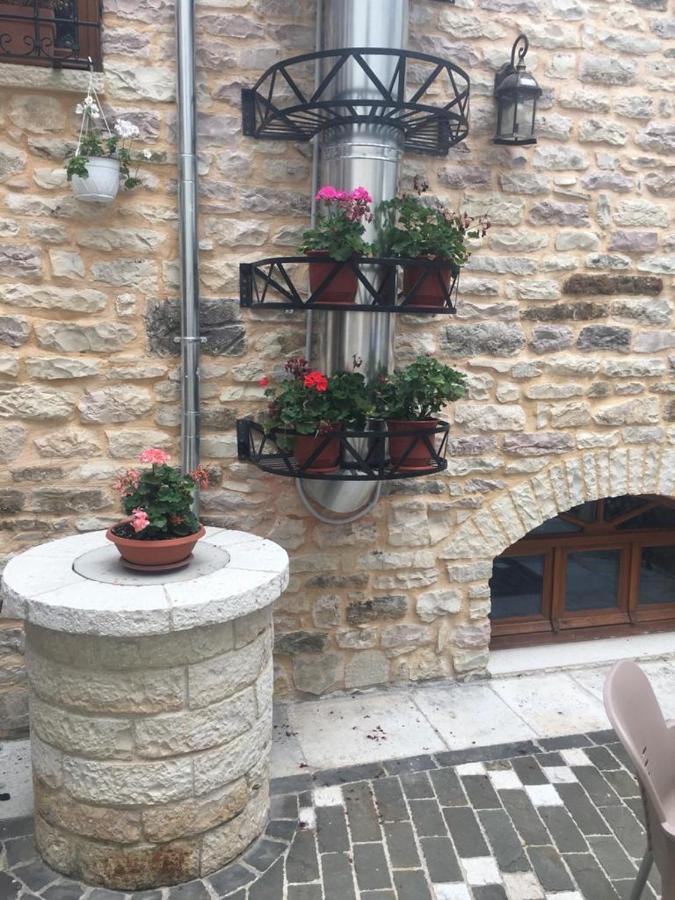 Argjiro Traditional Gjirokastër Eksteriør bilde